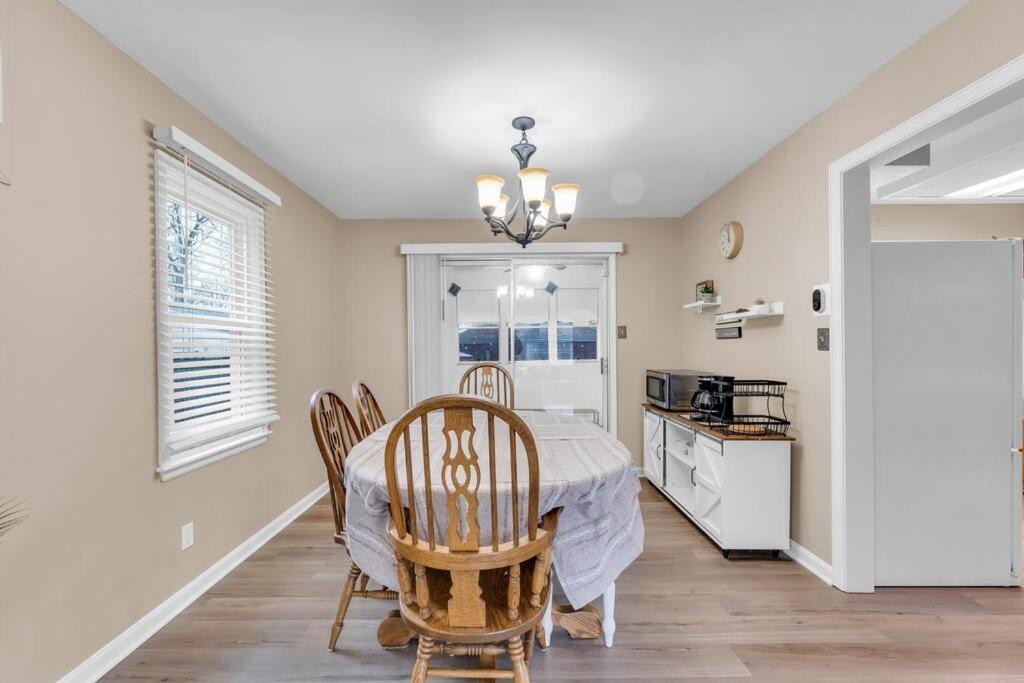 Central Falls Hideaway Cuyahoga Falls Εξωτερικό φωτογραφία