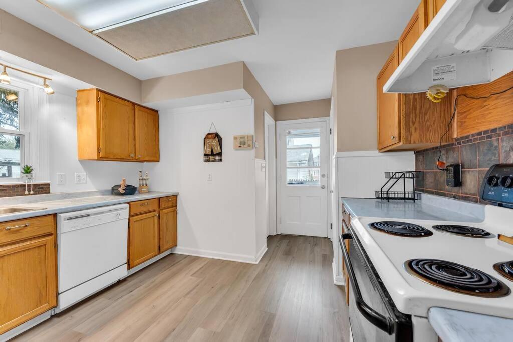 Central Falls Hideaway Cuyahoga Falls Εξωτερικό φωτογραφία