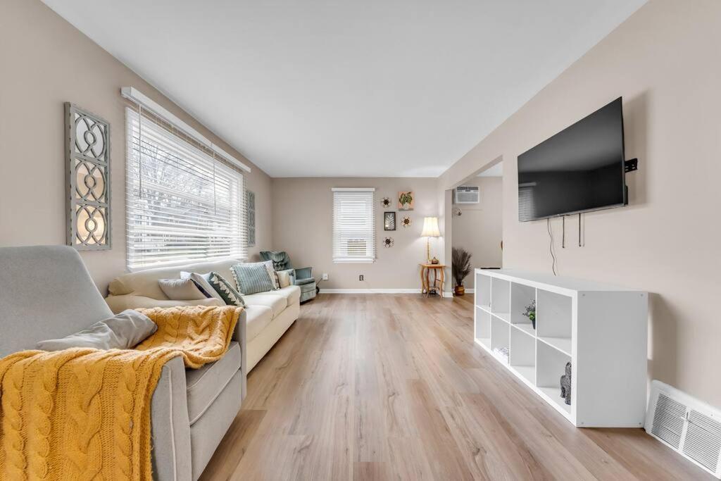 Central Falls Hideaway Cuyahoga Falls Εξωτερικό φωτογραφία
