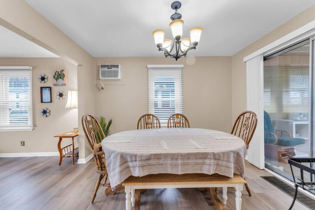 Central Falls Hideaway Cuyahoga Falls Εξωτερικό φωτογραφία